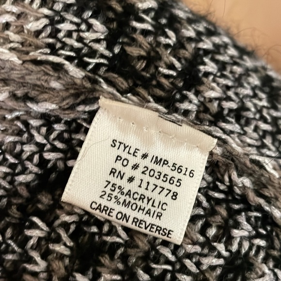 🖤🤎Thick Tribal Sweater🤎🖤 - Picture 5 of 5